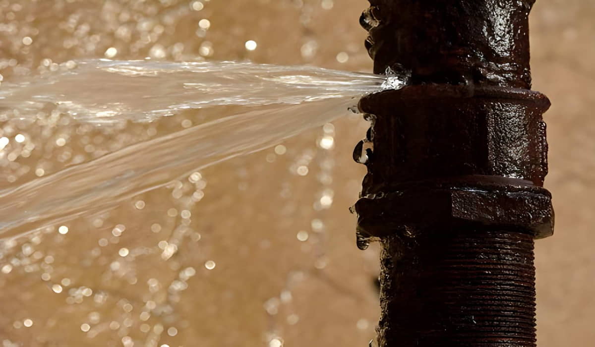 burst pipe or major leak
